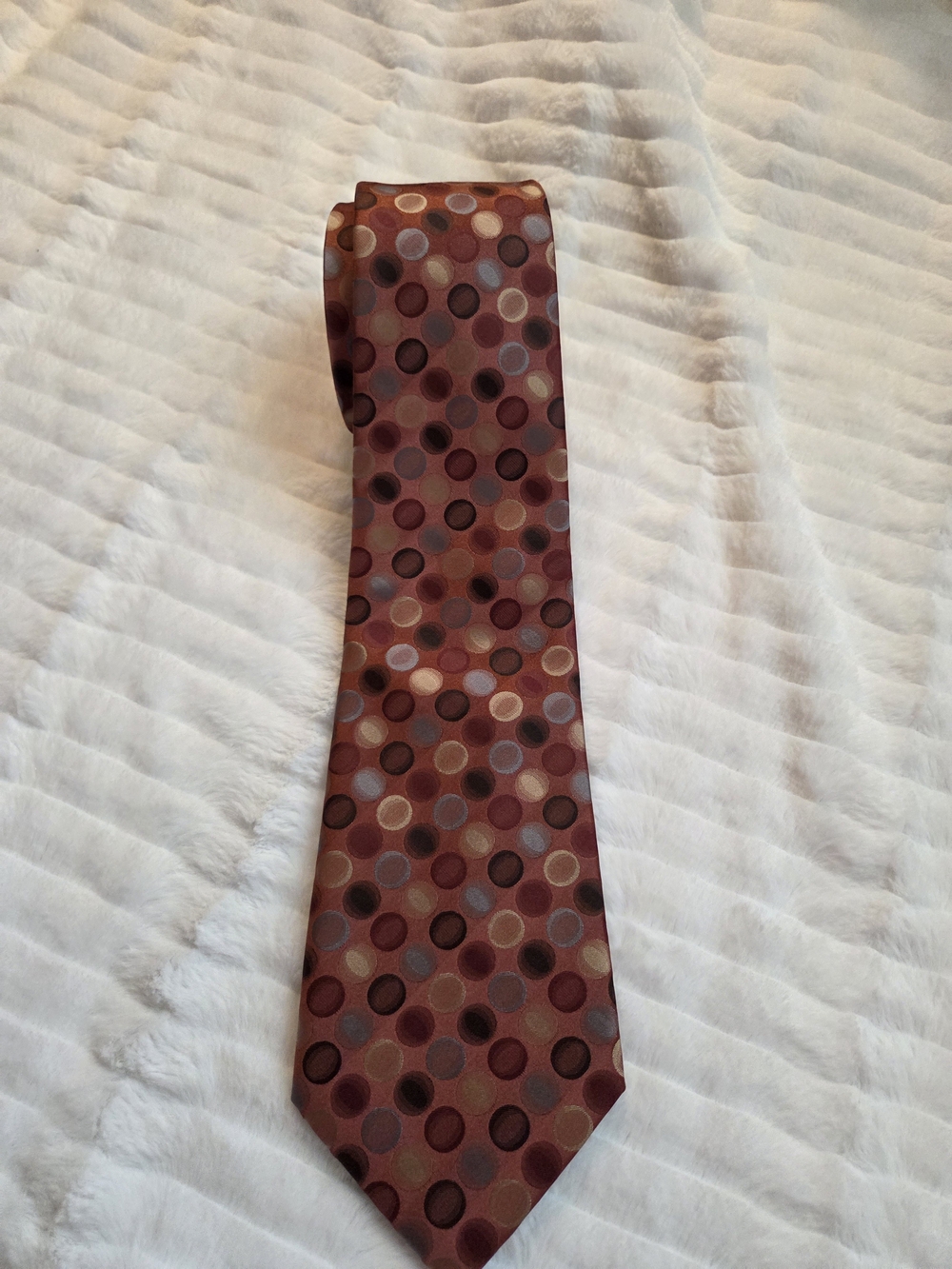 100% Silk Vintage Geoffrey Beene Burgundy Polka Dot Silk Tie